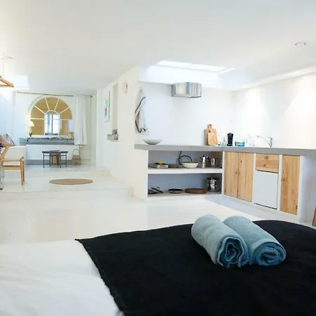 Πανσιόν Rica Boutique House 4*